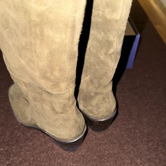 STUART WEITZMAN suede knee boots - Picture 4 of 6